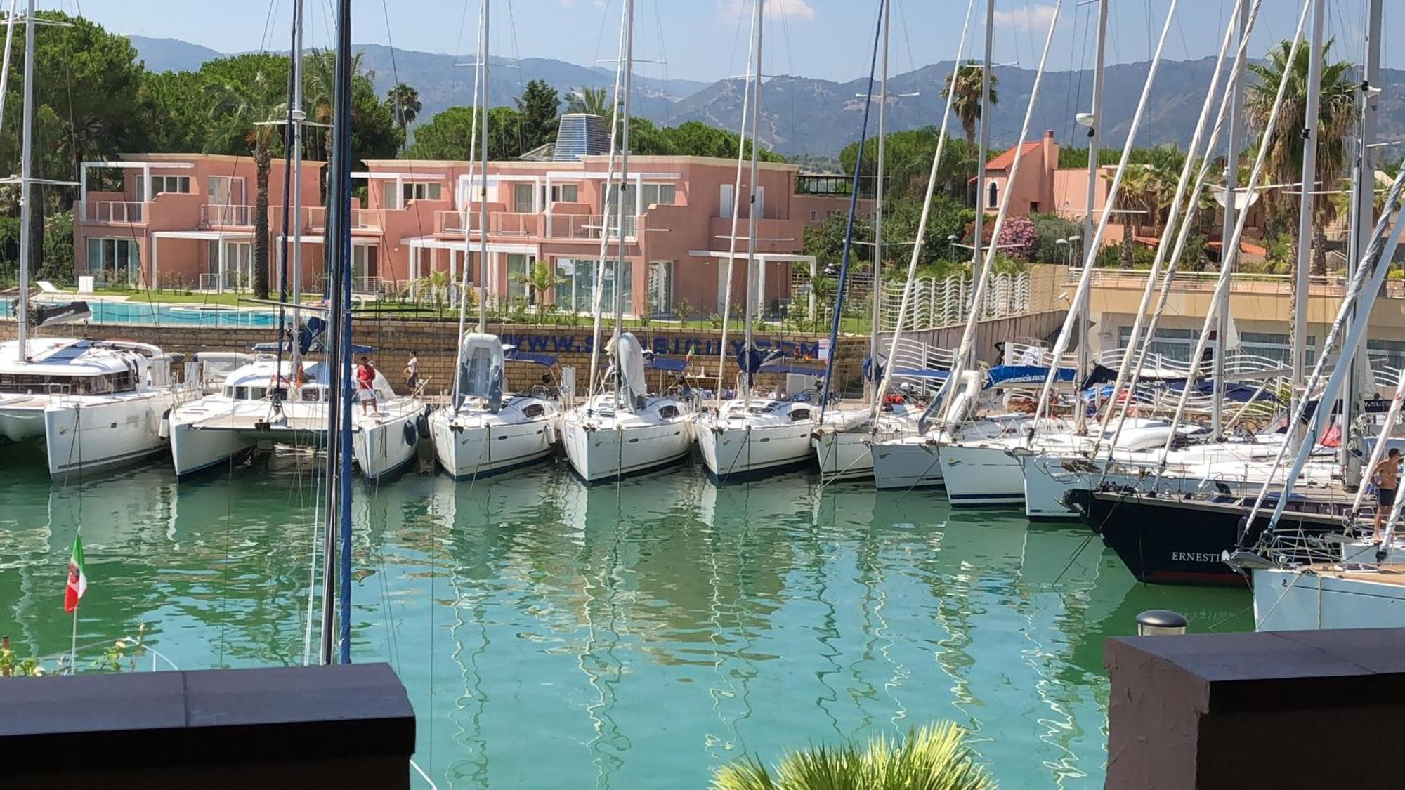 Apartments Di Salvo Фурнари Экстерьер фото