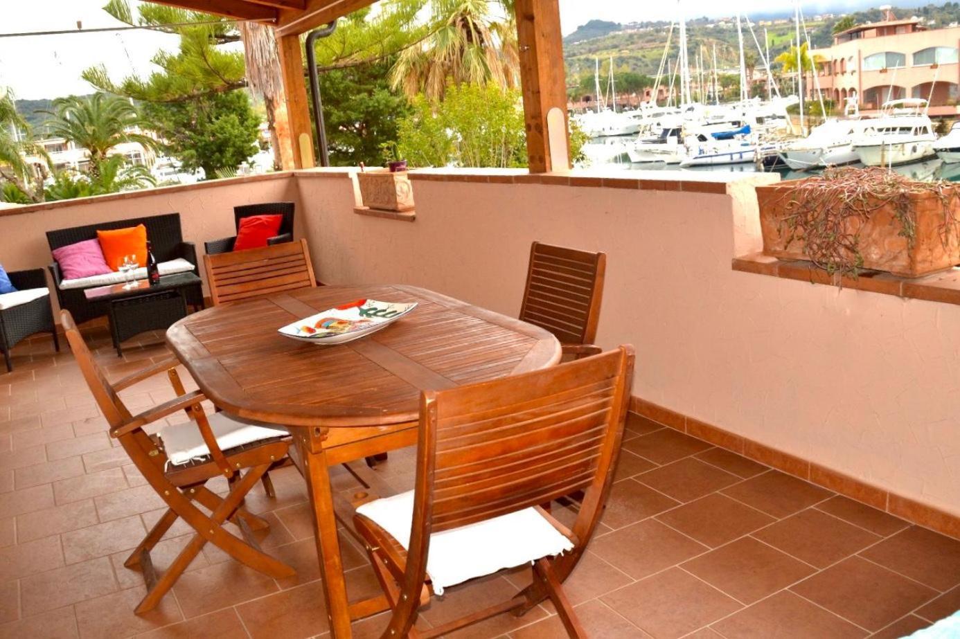Apartments Di Salvo Фурнари Экстерьер фото